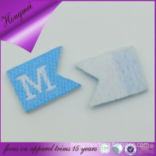 With special shape kids interlining and starching woven labels